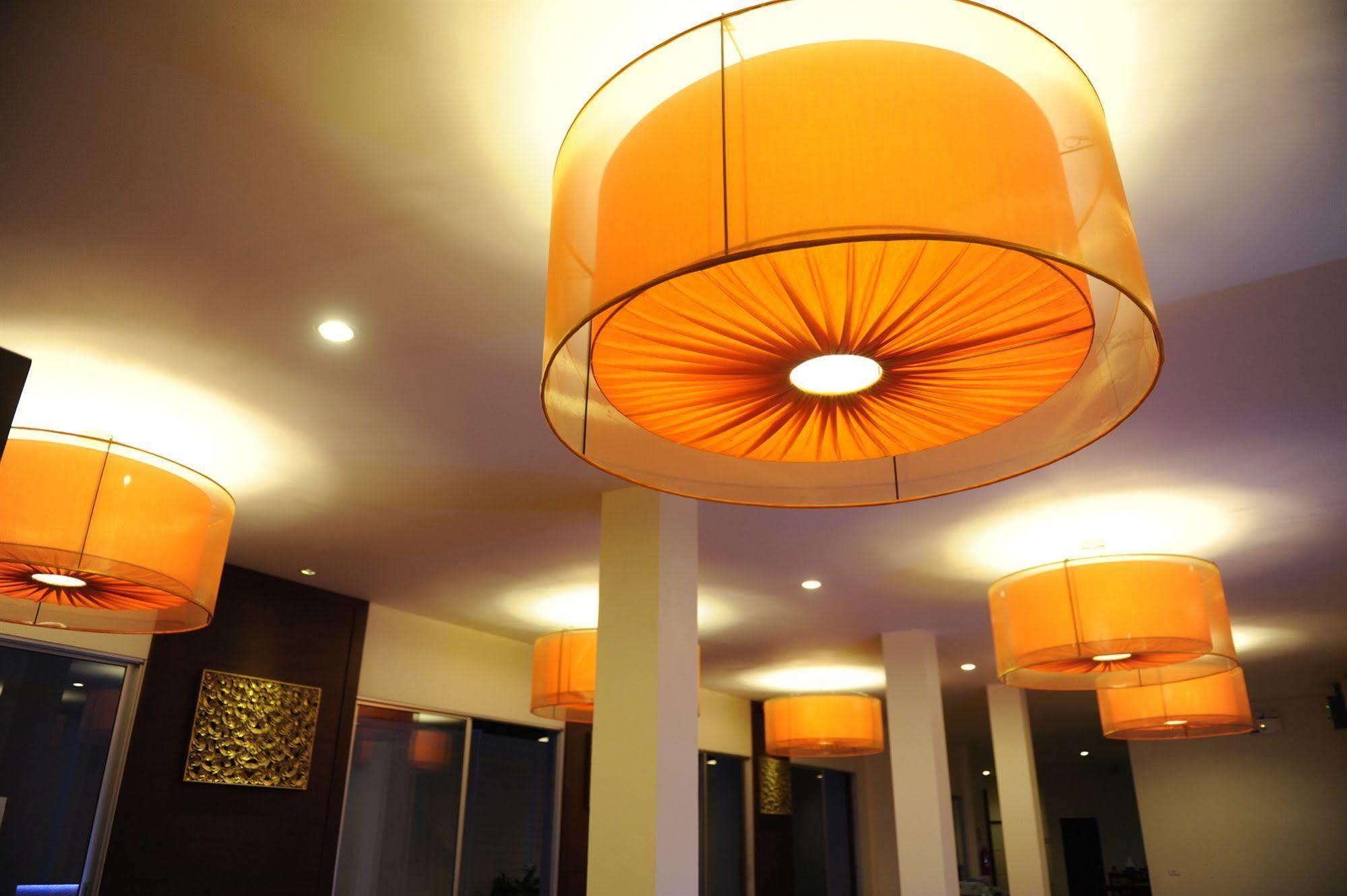 Mawin Hotel Chiang Mai Exterior photo